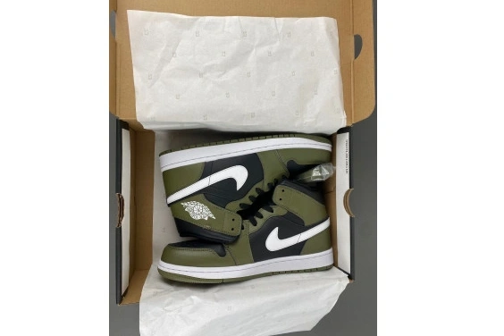 Rep EP JORDAN  1 mid BQ8426-092 BQ8426-092 0331